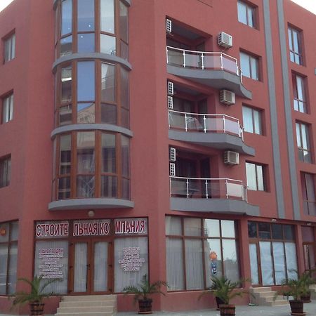 Beach Aparthotel Salt Lake Pomorie Bagian luar foto