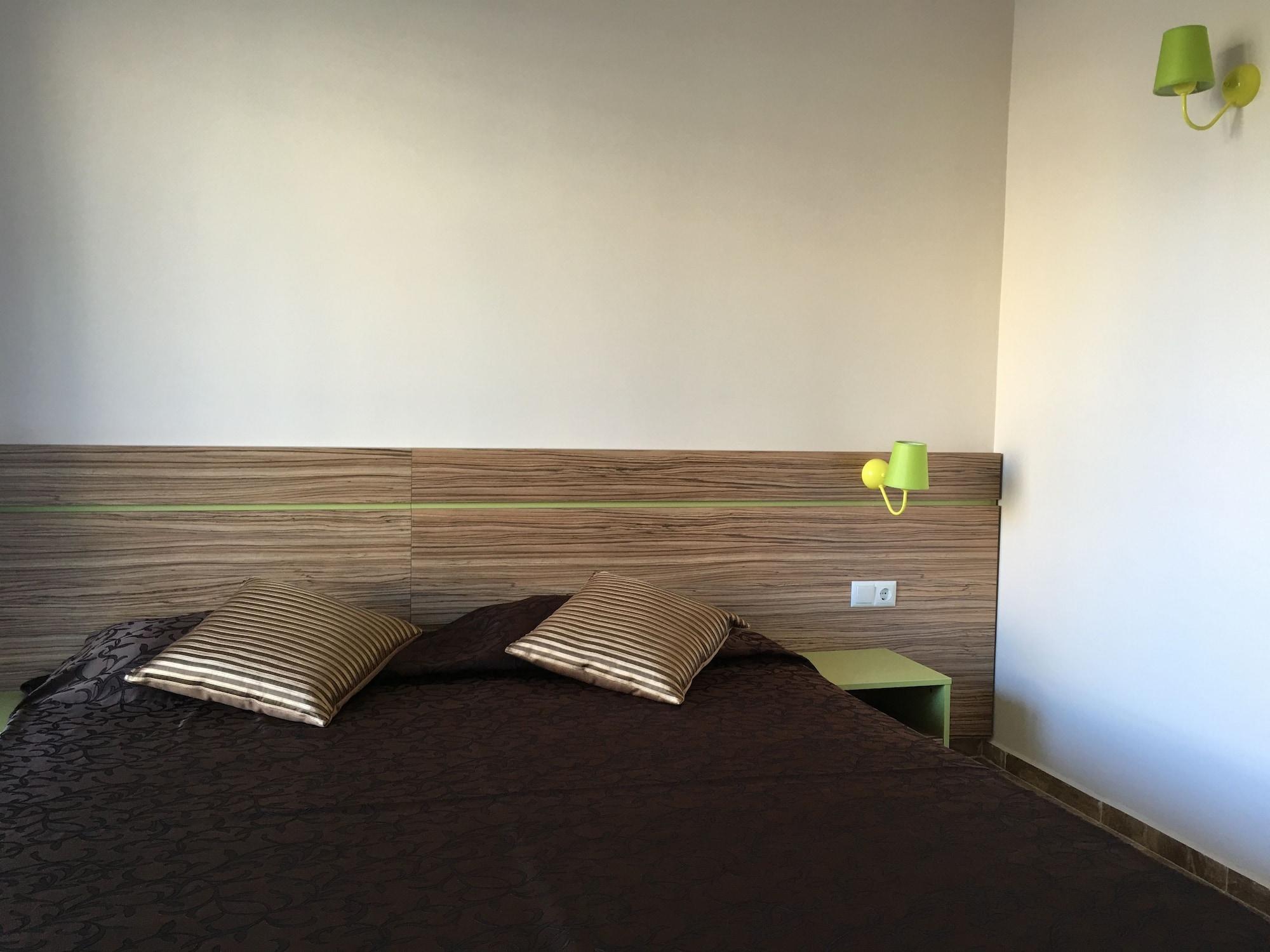 Beach Aparthotel Salt Lake Pomorie Bagian luar foto