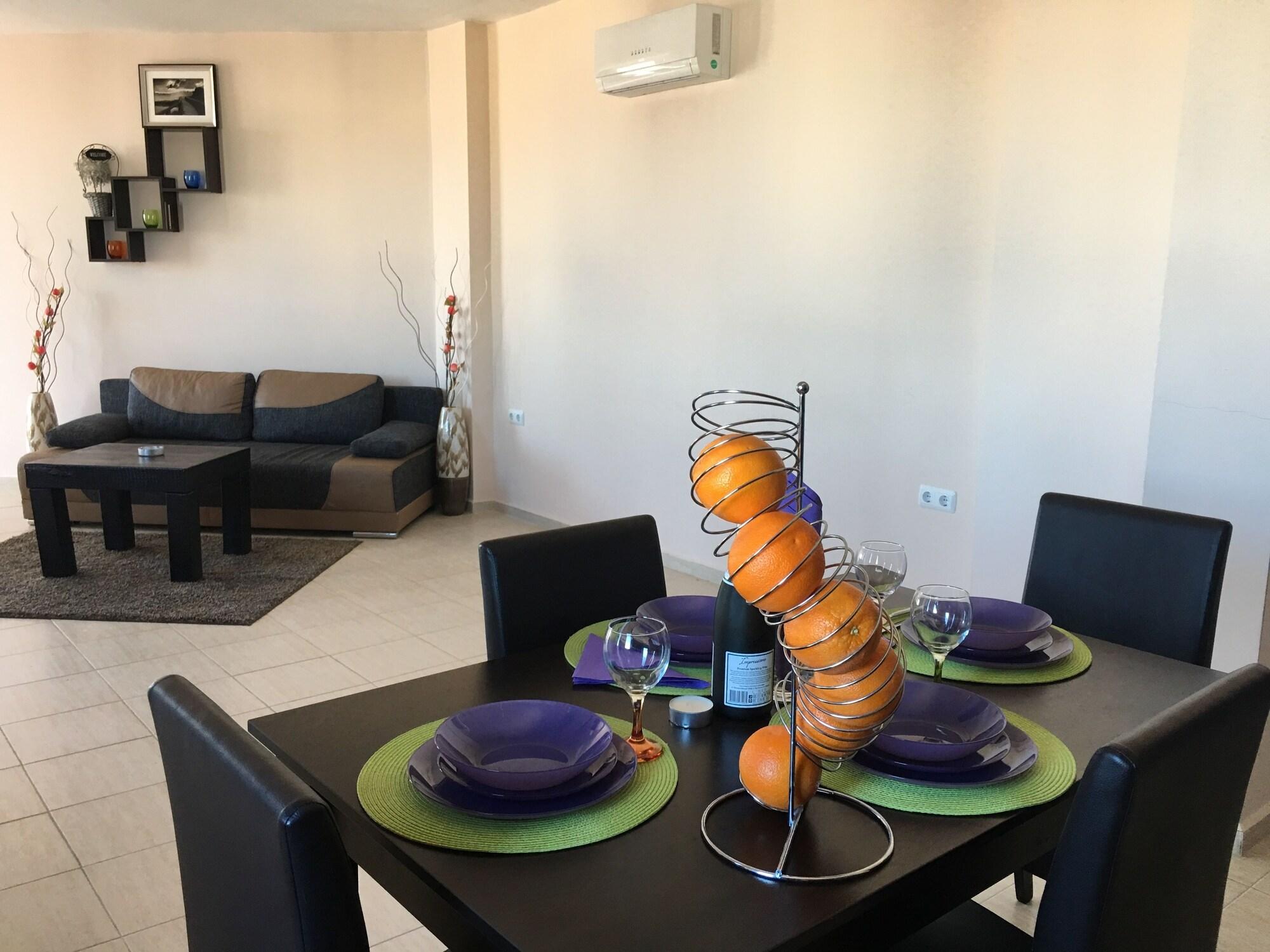 Beach Aparthotel Salt Lake Pomorie Bagian luar foto