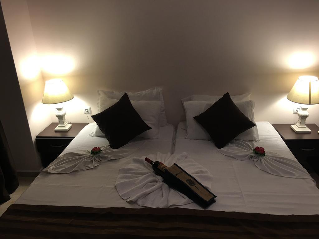 Beach Aparthotel Salt Lake Pomorie Bagian luar foto